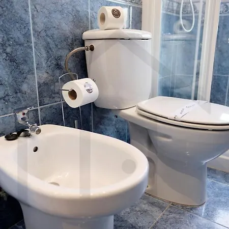 Apartment Cabrales - Parking Gratis - Wifi - A Un Paso Del Centro *