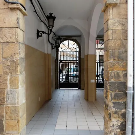 Appartement Cabrales - Parking Gratis - Wifi - A Un Paso Del Centro *