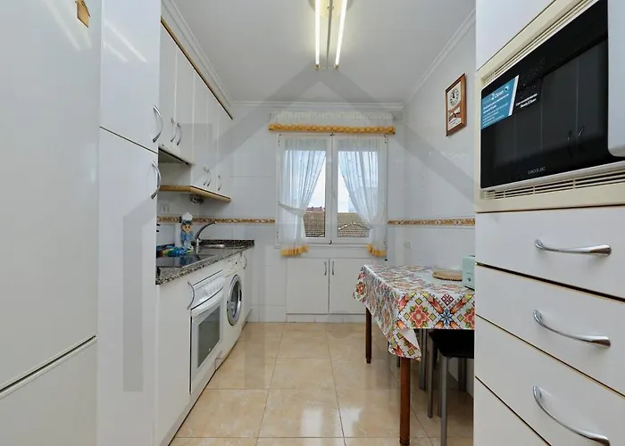 Apartament Cabrales - Parking Gratis - Wifi - A Un Paso Del Centro *