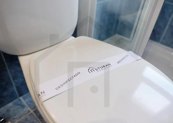 Cabrales - Parking Gratis - Wifi - A Un Paso Del Centro