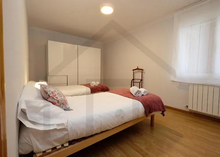 Apartament Cabrales - Parking Gratis - Wifi - A Un Paso Del Centro *