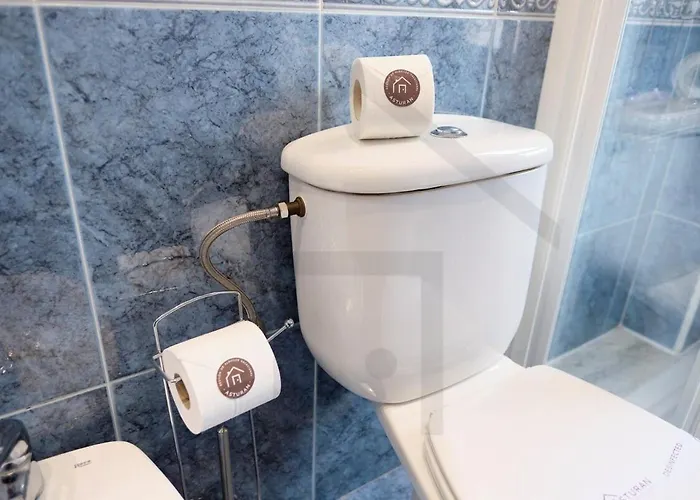 Cabrales - Parking Gratis - Wifi - A Un Paso Del Centro Gijón