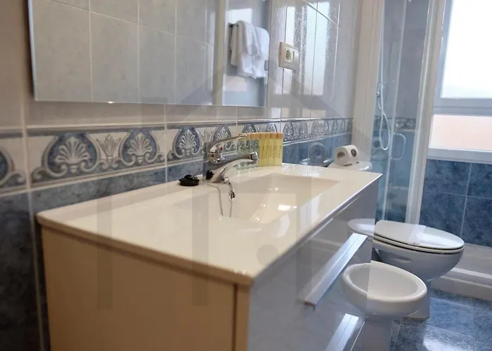 Apartament Cabrales - Parking Gratis - Wifi - A Un Paso Del Centro *