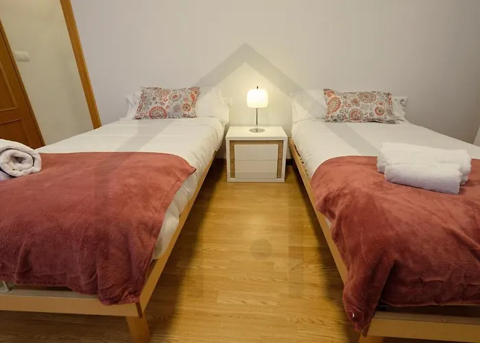 Apartament Cabrales - Parking Gratis - Wifi - A Un Paso Del Centro