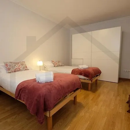 Cabrales - Parking Gratis - Wifi - A Un Paso Del Centro