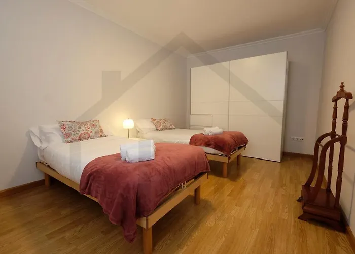 Cabrales - Parking Gratis - Wifi - A Un Paso Del Centro