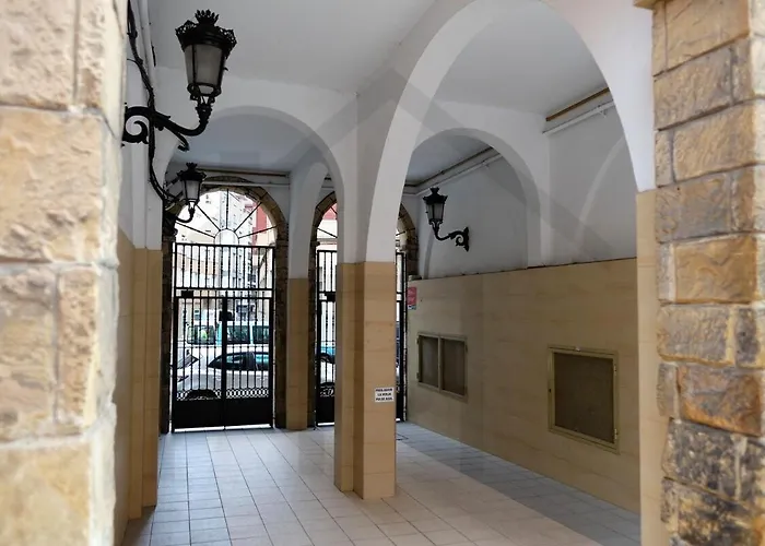 Cabrales - Parking Gratis - Wifi - A Un Paso Del Centro *